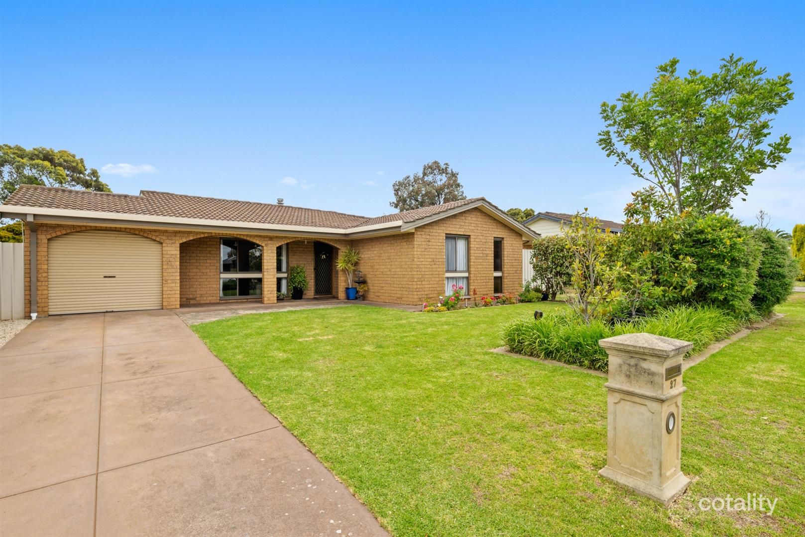 27 Thomas Cres, Reynella, SA 5161