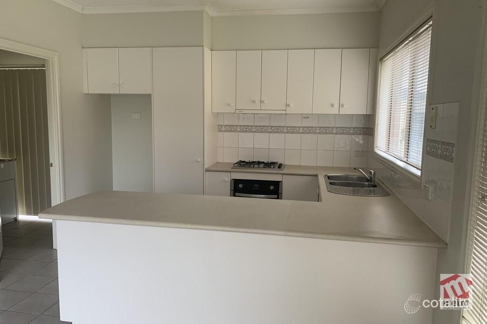 1 Wattletree Dr, Taylors Hill, VIC 3037