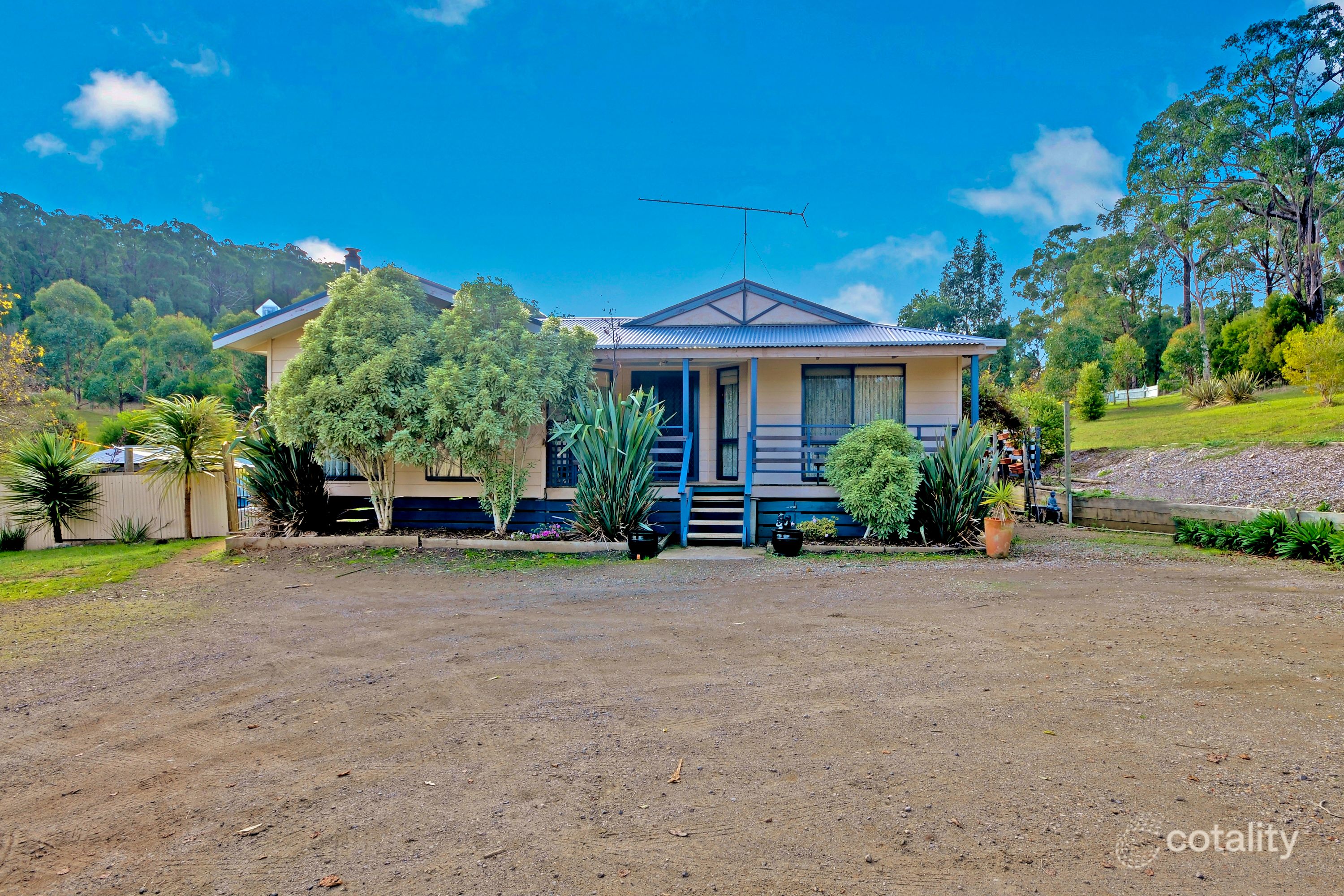 415 Glendonald Rd, Hazelwood South, VIC 3840