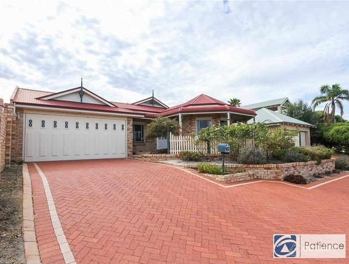 4 Akera Cl, Hillarys, WA 6025