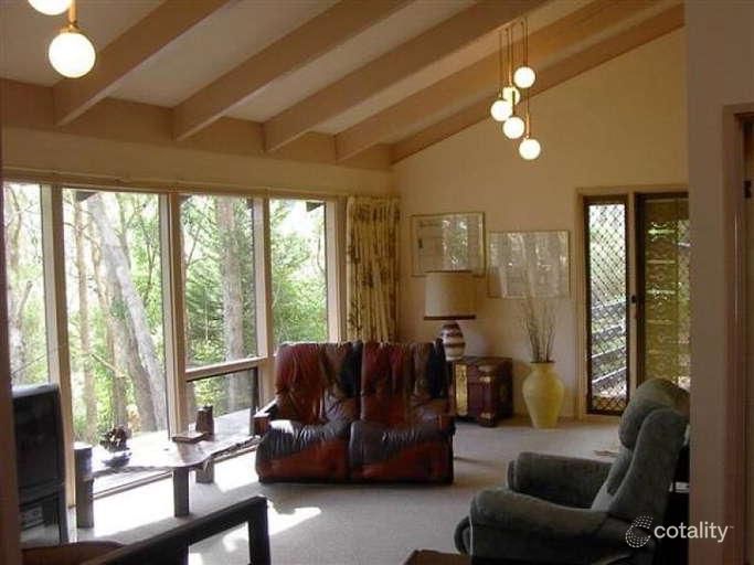 20 Heath Rd, Crafers West, SA 5152