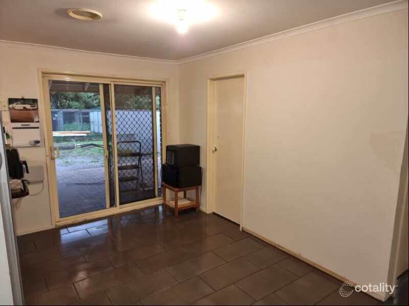 11 Crystal Gdns, Cranbourne West, VIC 3977