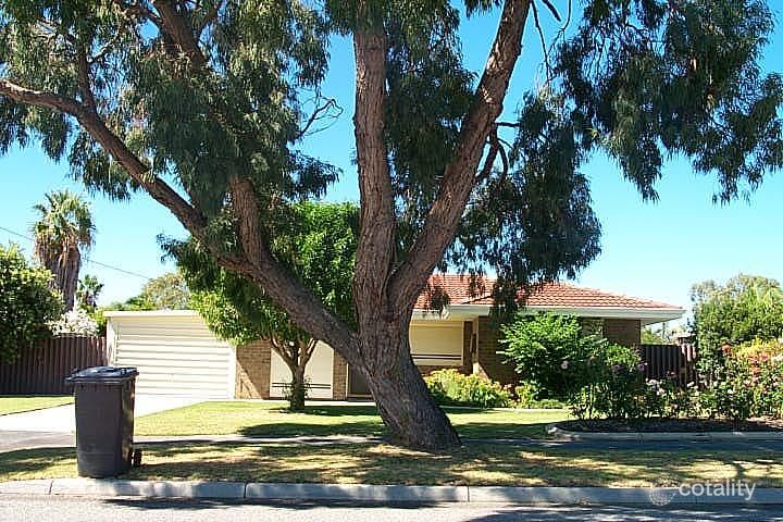 156 Berehaven Ave, Thornlie, WA 6108