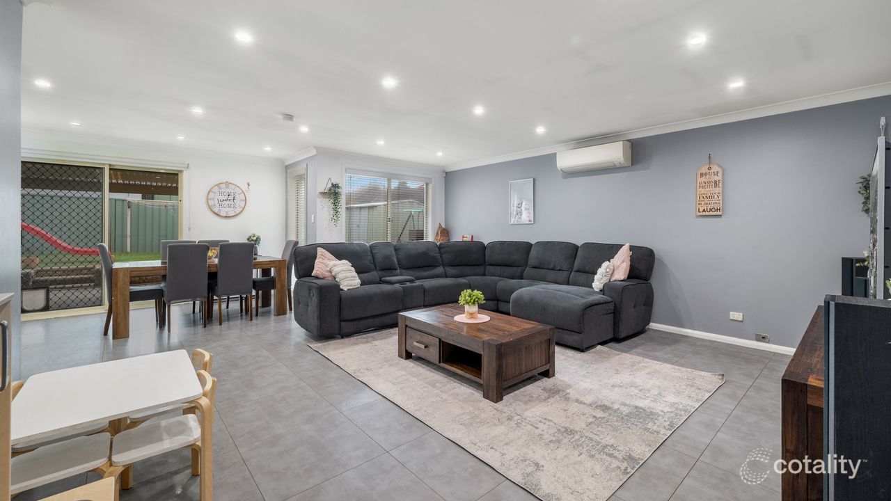 6 Castlerock Ave, Glenmore Park, NSW 2745