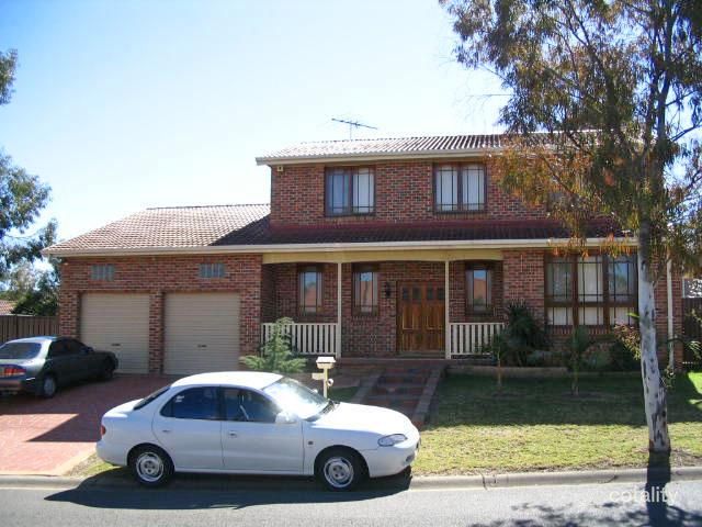 4 Fitzroy Cl, Hinchinbrook, NSW 2168