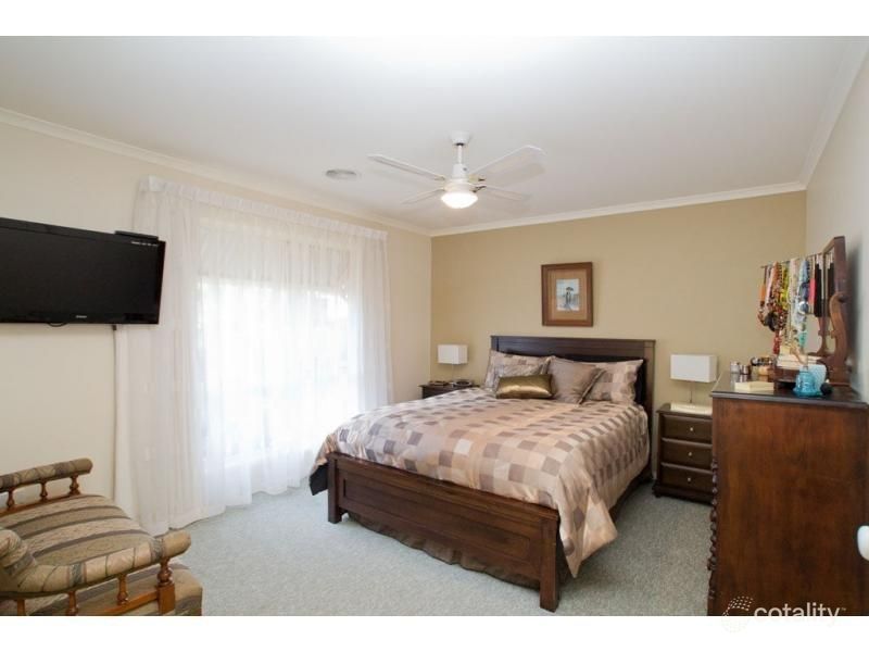 50 Wesley St, Kangaroo Flat, VIC 3555