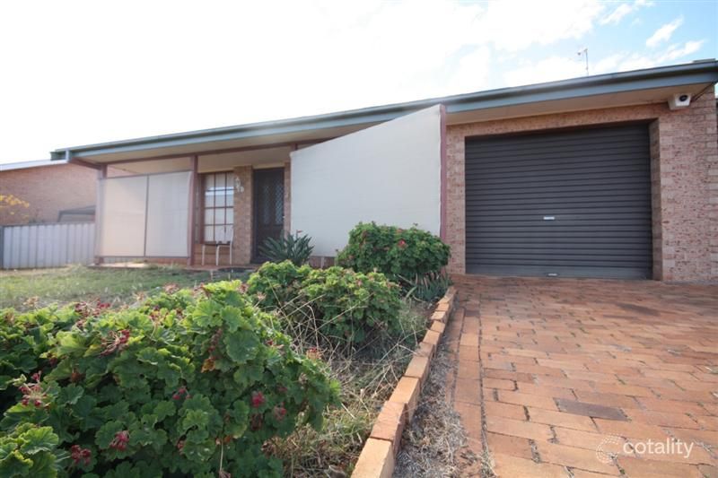 2/18 Viceroy Ave, Dubbo, NSW 2830