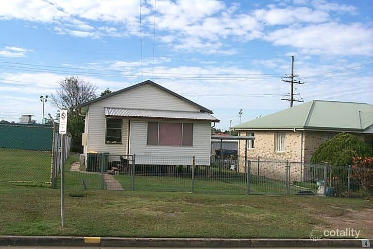 4 Percy St, Redcliffe, QLD 4020