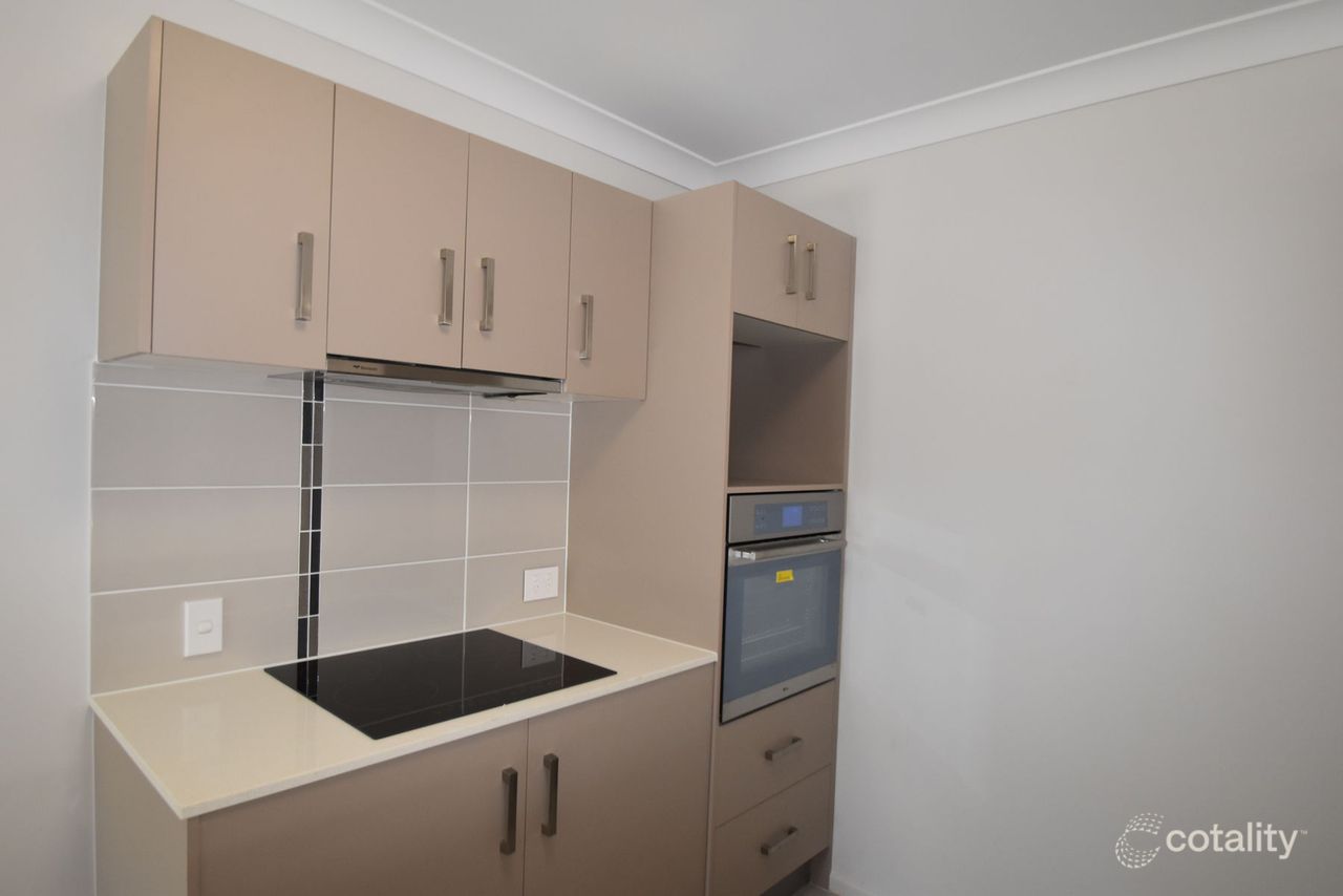 8 Link St, North Toowoomba, QLD 4350