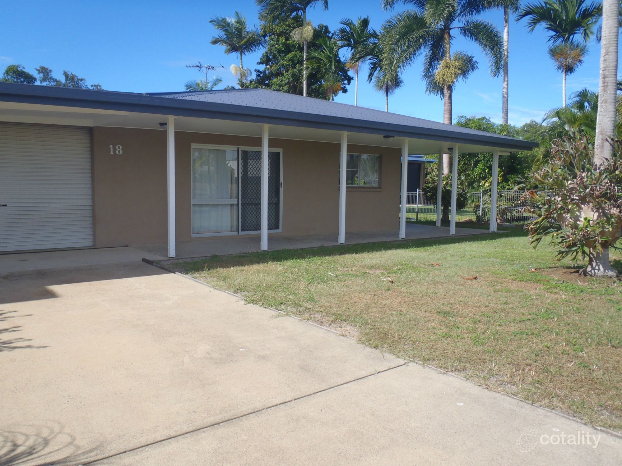 18 Rowe St, Kurrimine Beach, QLD 4871