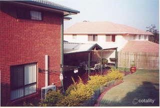 8 Holm Pl, Carindale, QLD 4152