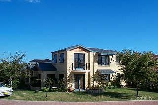 3 New Court Grn, Mount Claremont, WA 6010