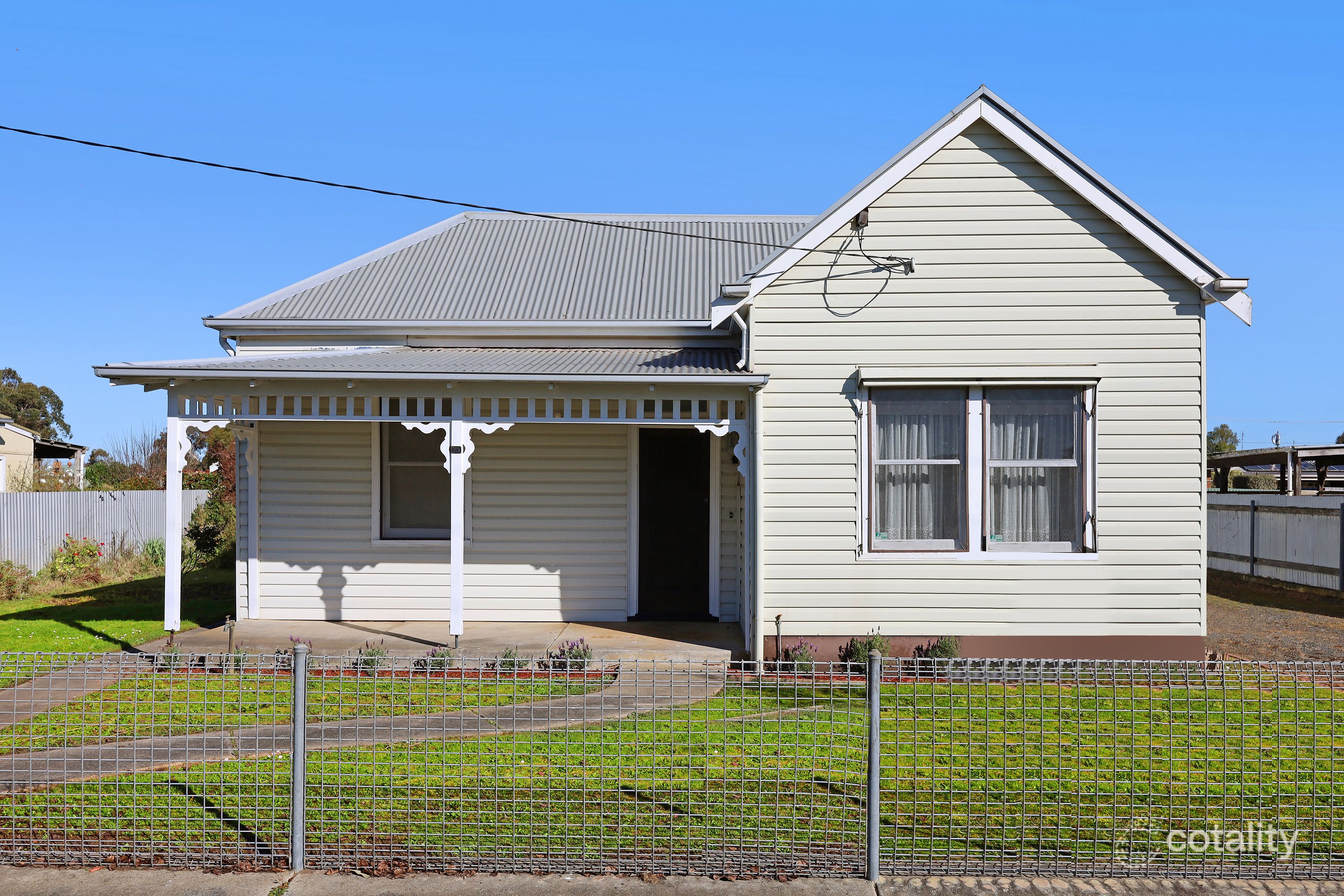 73 Parrott St, Cobden, VIC 3266