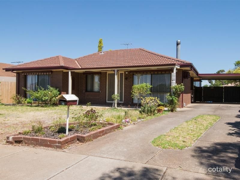 16 Pennyroyal Cres, Kurunjang, VIC 3337