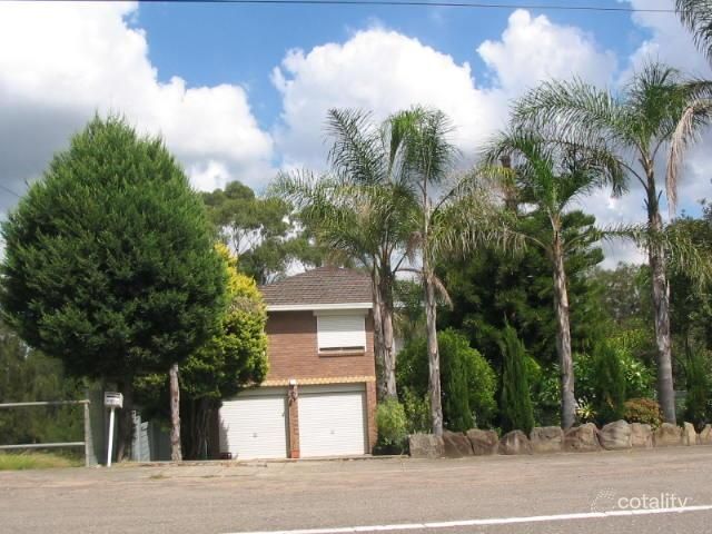 572 Henry Lawson Dr, East Hills, NSW 2213