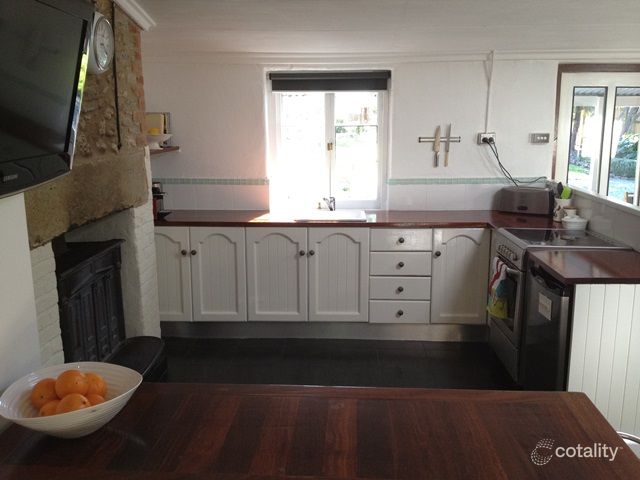 9 Young St, Auburn, SA 5451