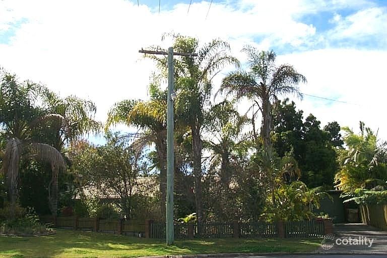 11 Mcnamara Cres, Morayfield, QLD 4506