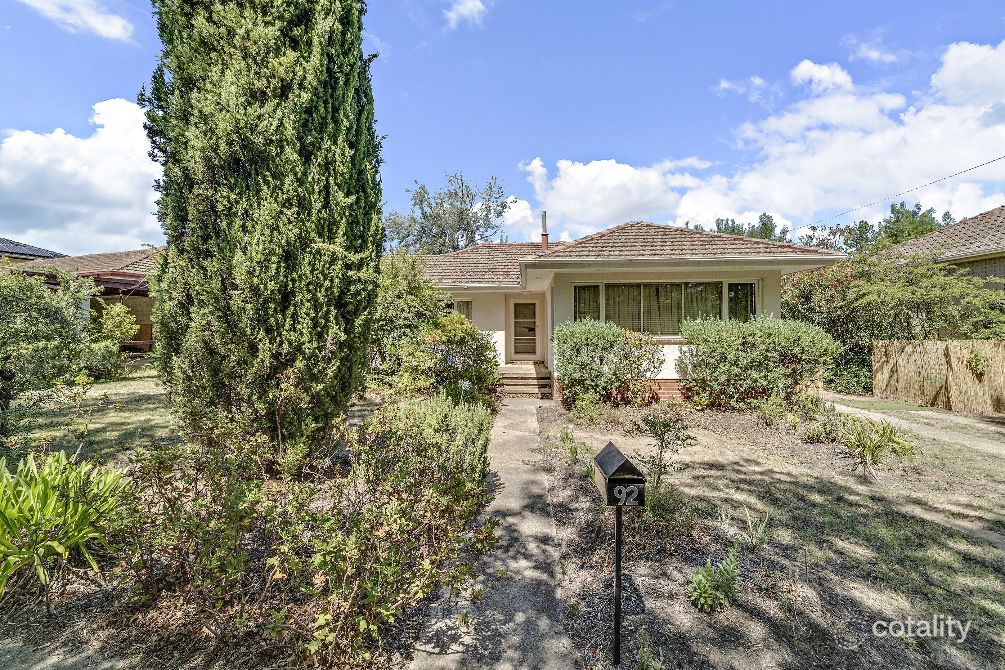 92 Schlich St, Yarralumla, ACT 2600