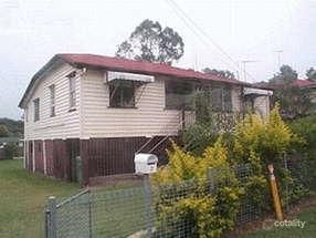 7 Russell St, Silkstone, QLD 4304