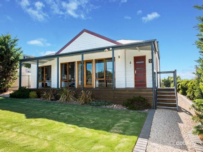 9 Boettcher Rd, Middleton, SA 5213