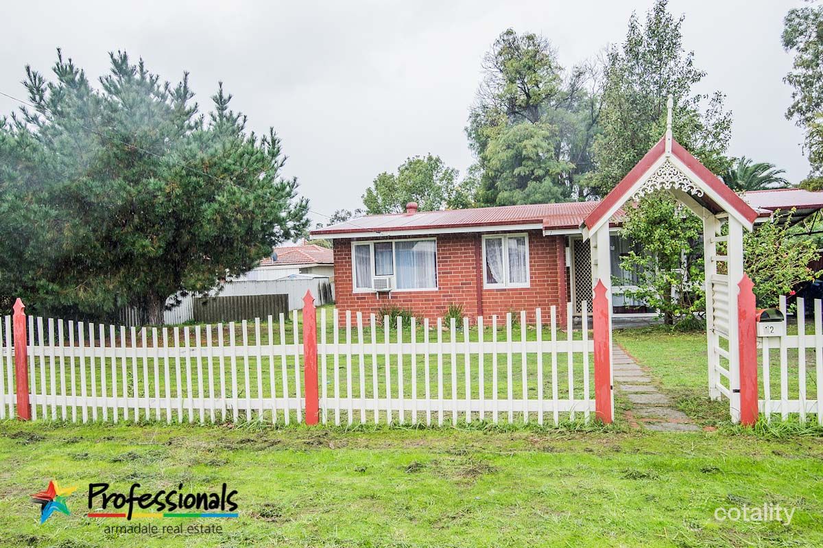12 Pelham St, Armadale, WA 6112