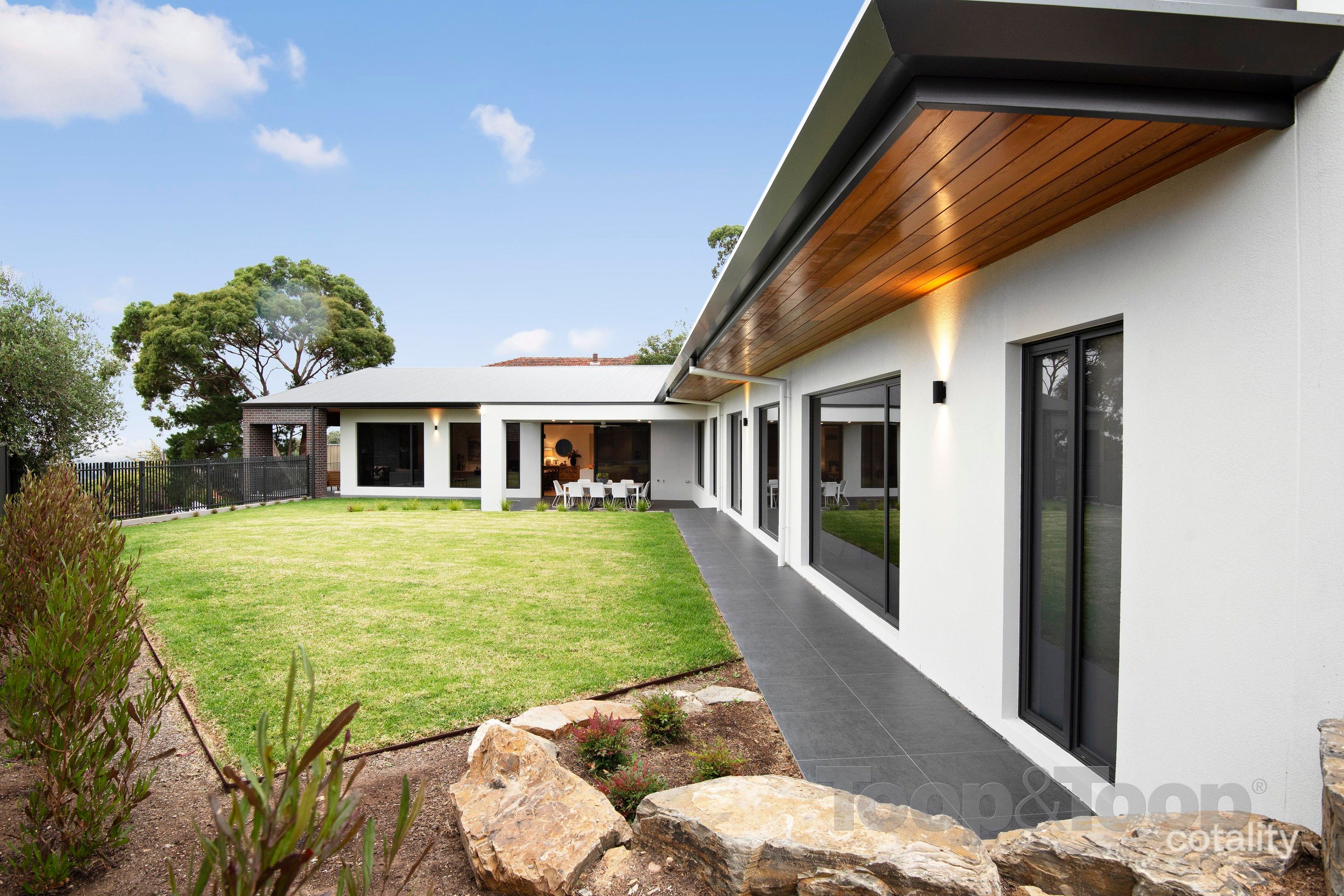 13 Redounau Cres, Wattle Park, SA 5066