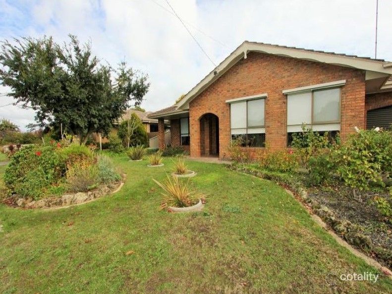 17 Cedar Ave, Alfredton, VIC 3350