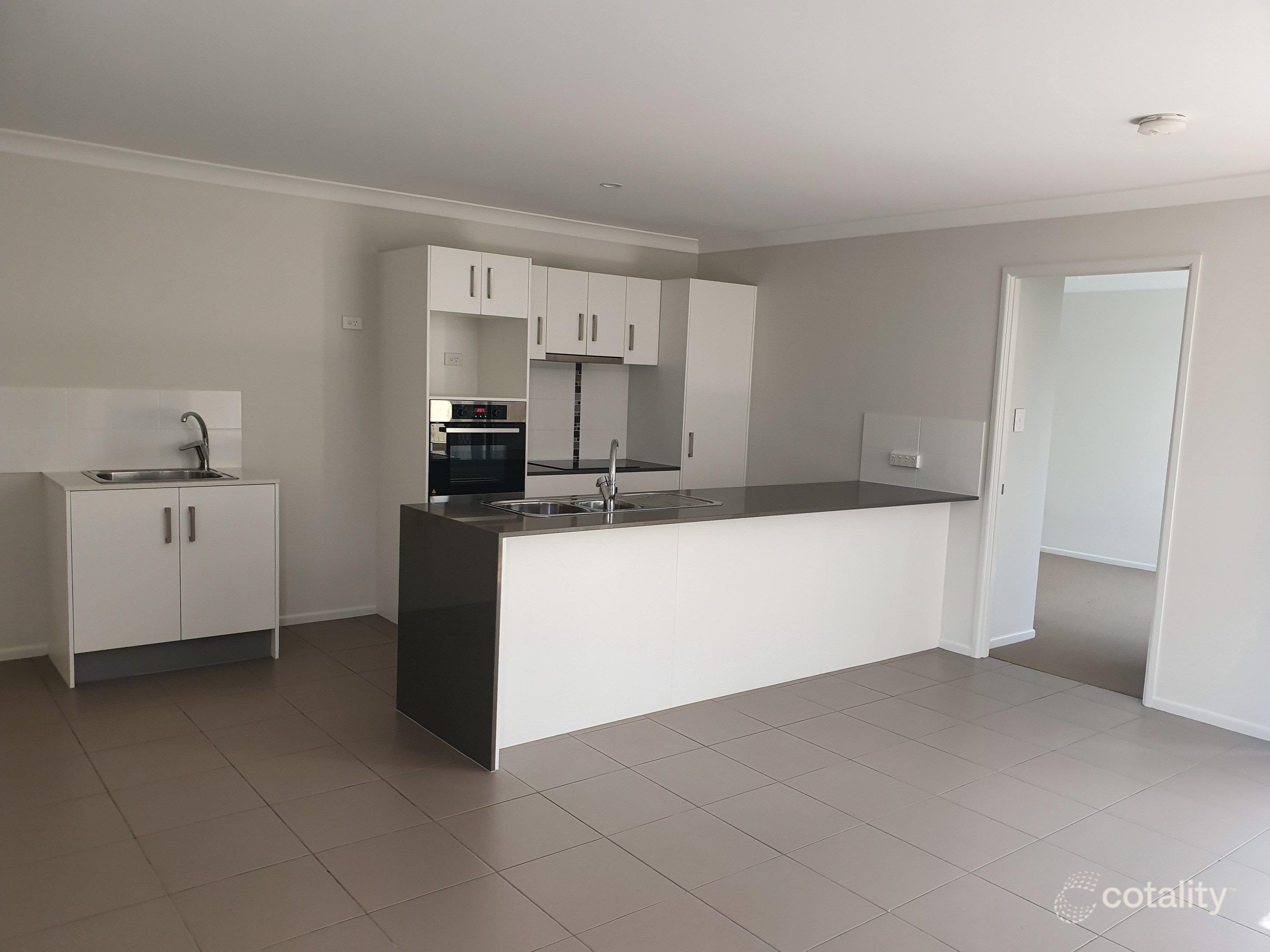 2/110 Judith St, Crestmead, QLD 4132