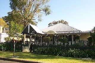 9 Amos Cres, Mount Lofty, QLD 4350