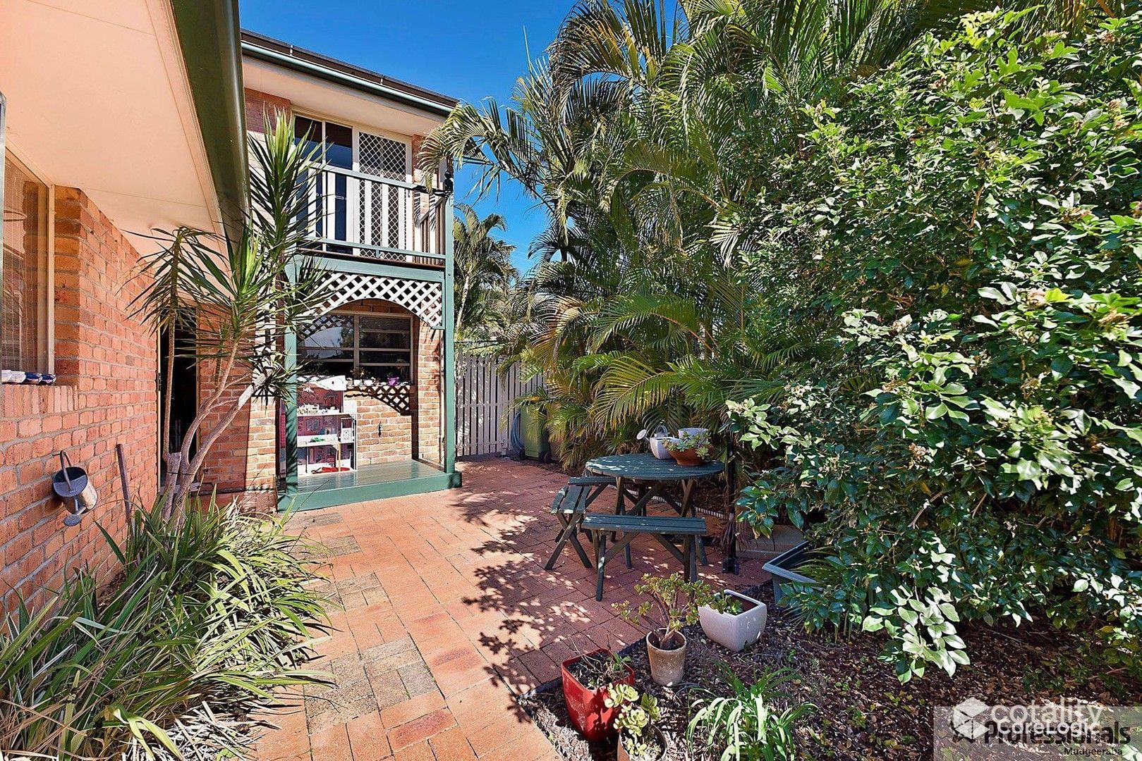 1/151 Pappas Way, Carrara, QLD 4211