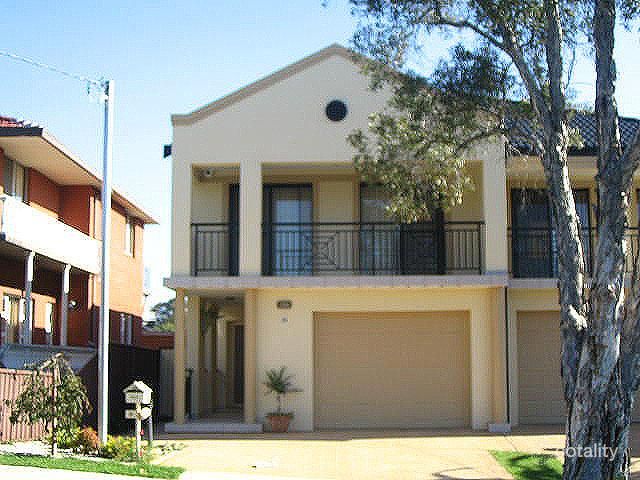 39 Clevedon Rd, Hurstville, NSW 2220