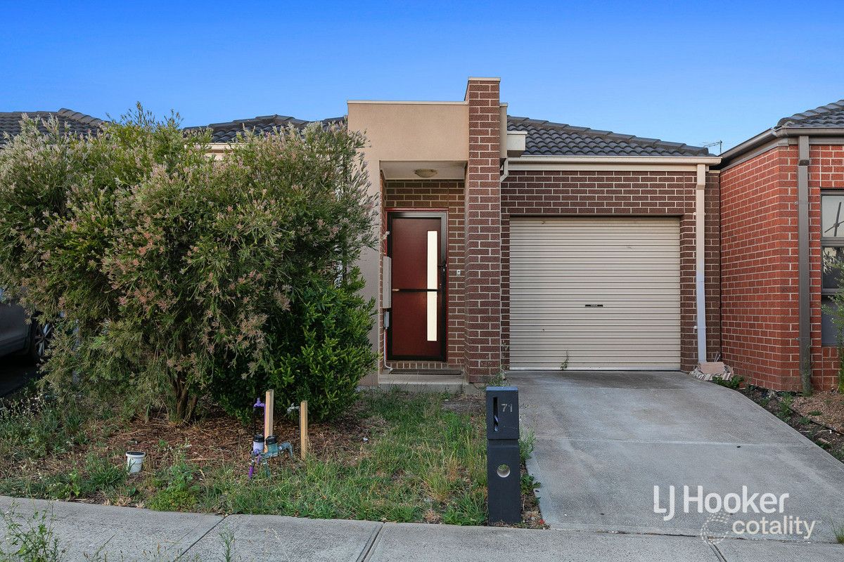 71 Havana Pde, Pakenham, VIC 3810