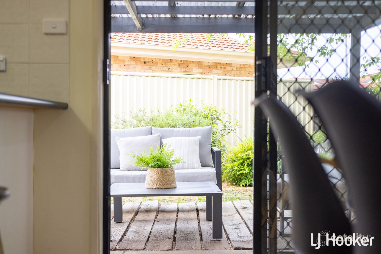 16 Westall Pl, Dunlop, ACT 2615