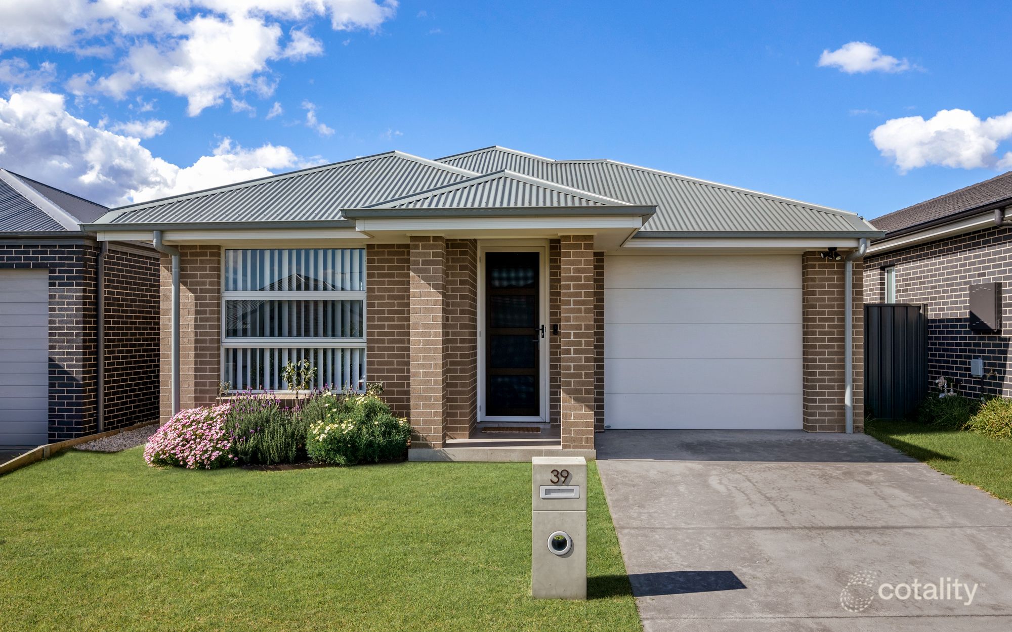 39 Waterglass St, Spring Farm, NSW 2570