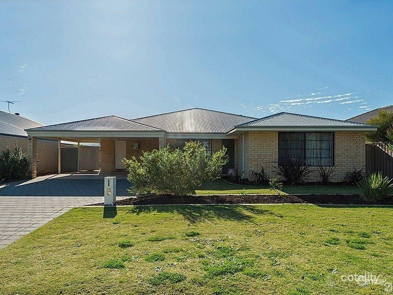 13 Ninth Rd, Brookdale, WA 6112