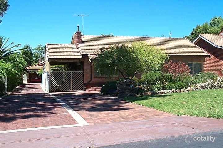 20 Lambert St, Alfred Cove, WA 6154