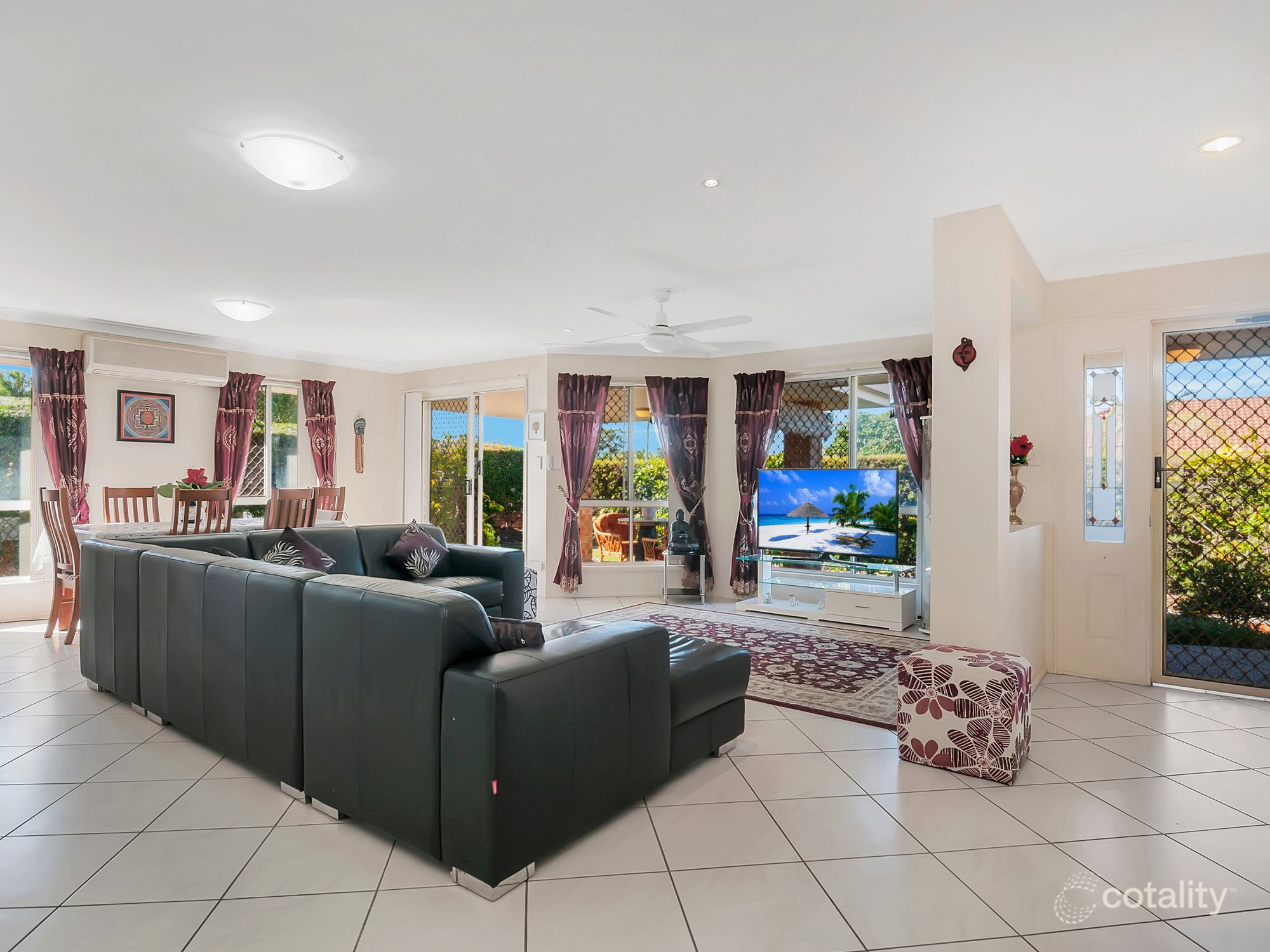 1/218 Central St, Labrador, QLD 4215