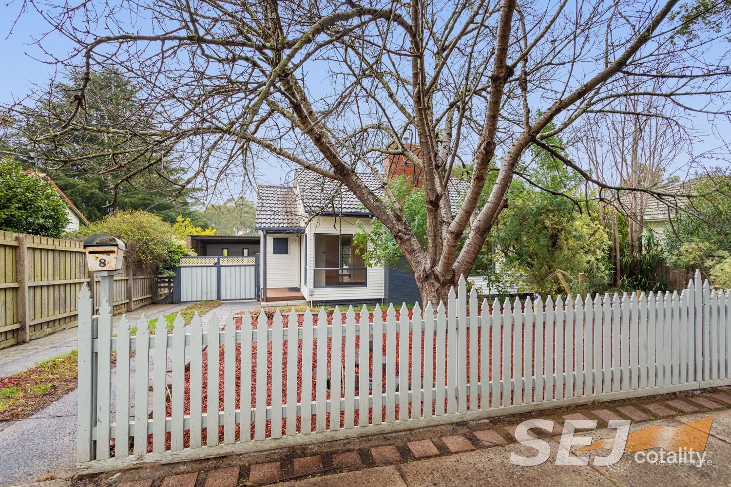 8 Centre Ave, Warragul, VIC 3820