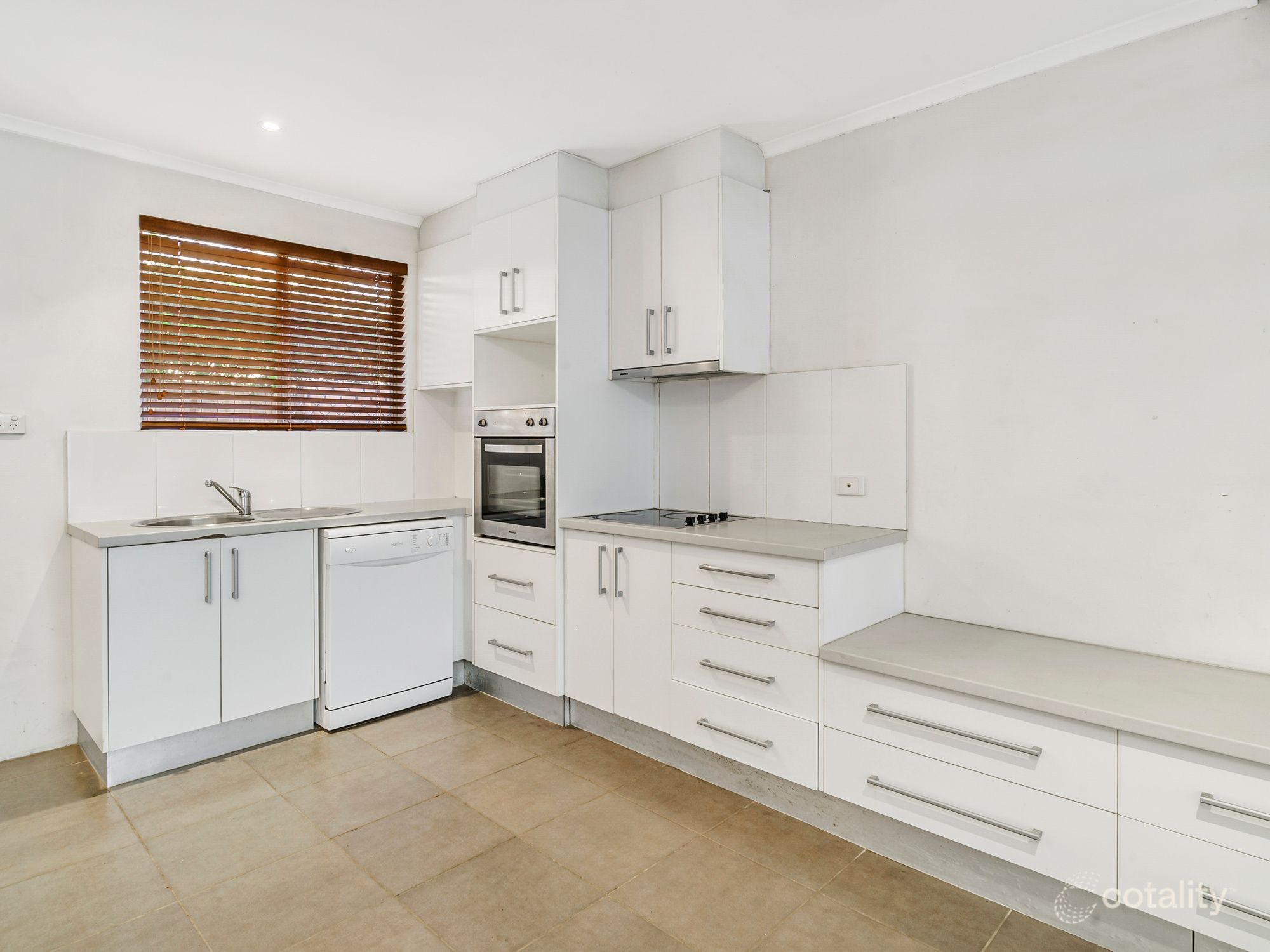 6/28 Peerless Ave, Mermaid Beach, QLD 4218