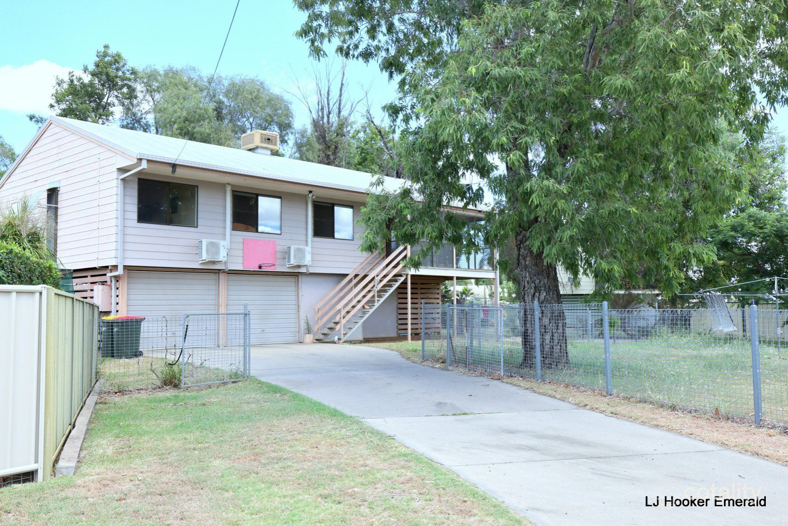 4 Maguire Pl, Emerald, QLD 4720