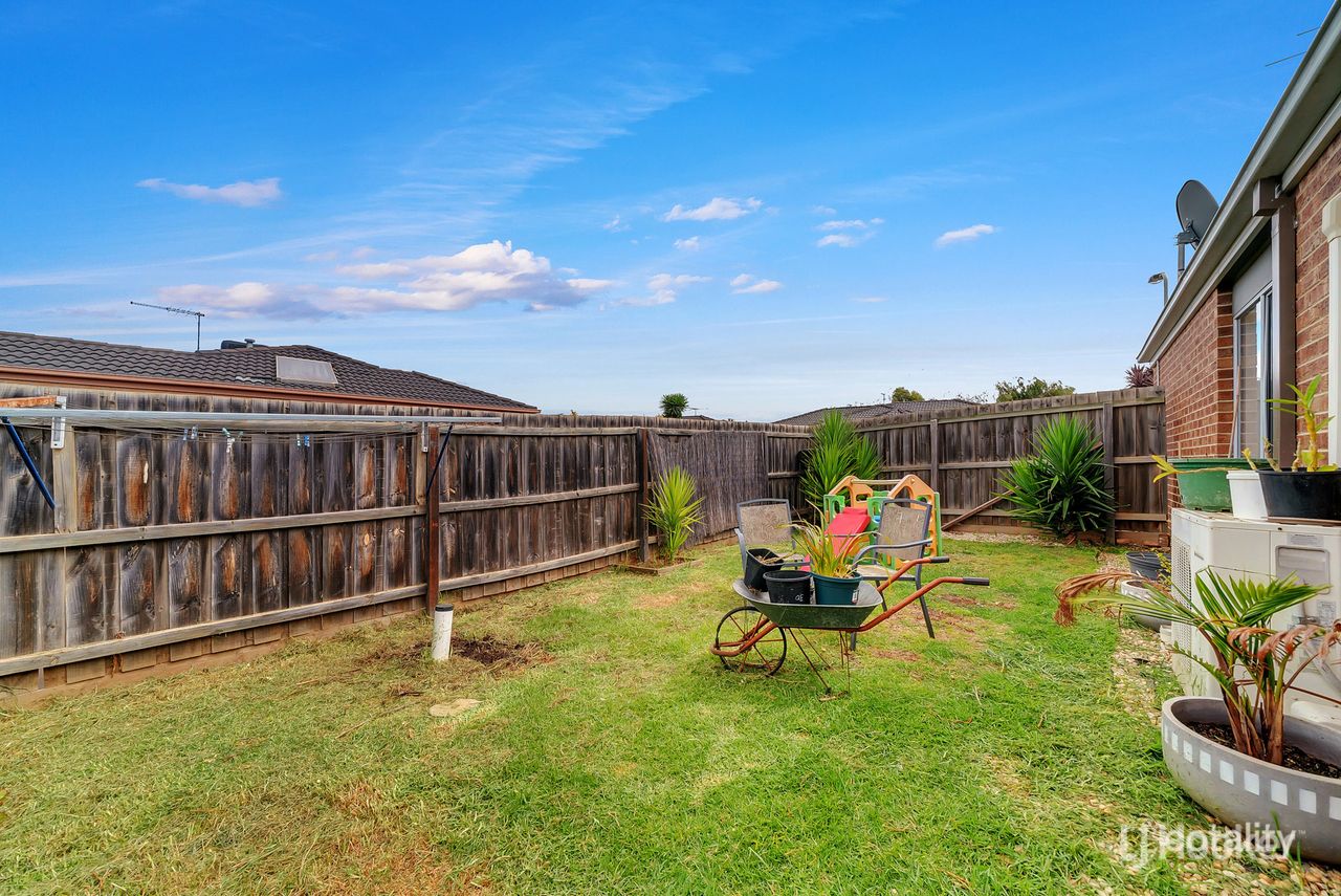 32/20-22 Roslyn Park Dr, Harkness, VIC 3337