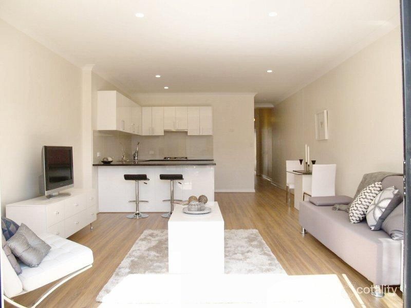 2 Vinrace St, Adelaide, SA 5000