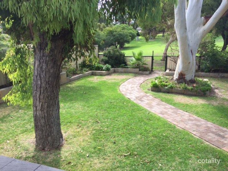 75 Camberwarra Dr, Craigie, WA 6025