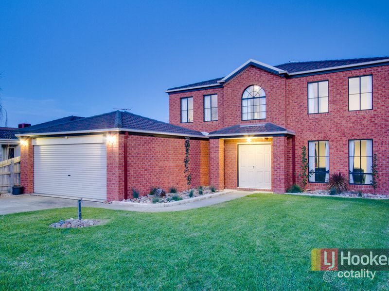 18 Osmington Cir, Narre Warren South, VIC 3805