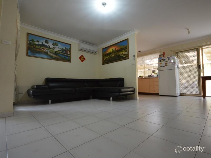 2/212-214 Cockatiel Cct, Green Valley, NSW 2168