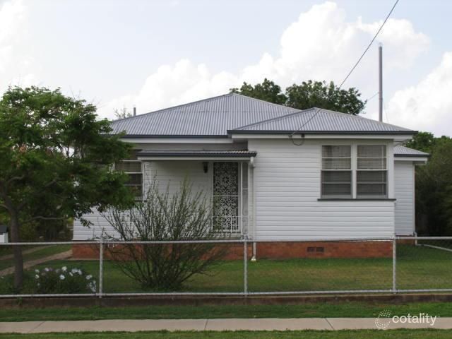 10 Cherry St, Oakey, QLD 4401