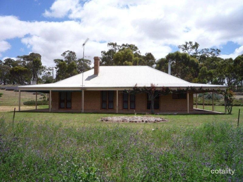 1099 Gowar-Logan Rd, Gowar East, VIC 3477