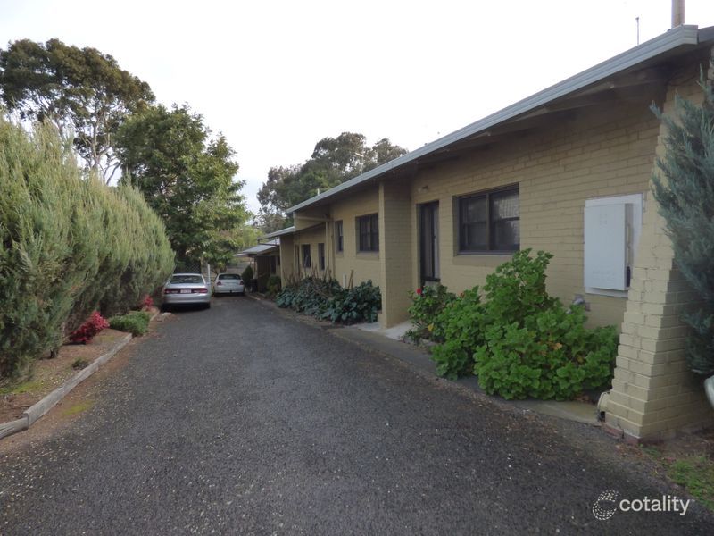 12 Reservoir Rd, Moe, VIC 3825