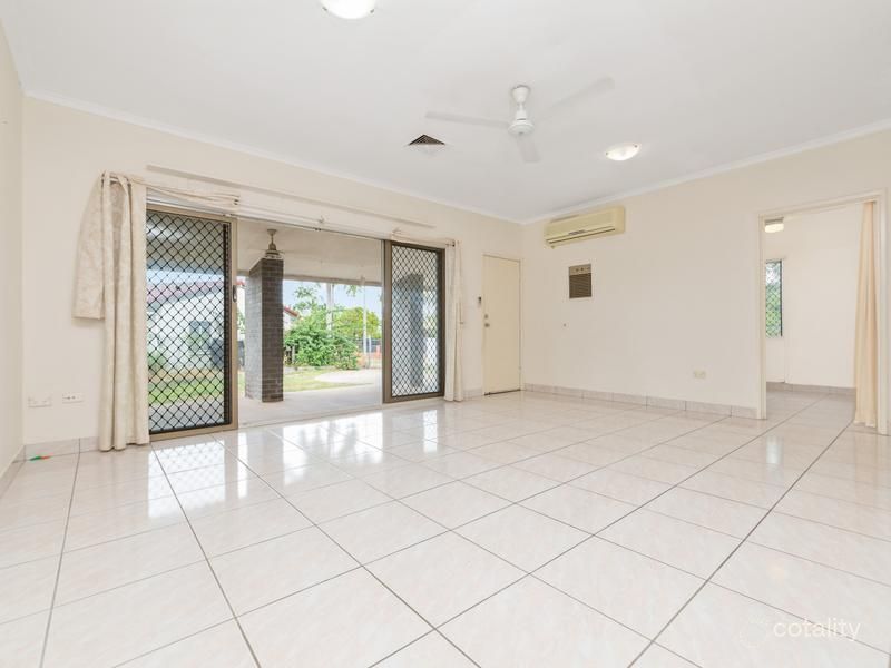 4 Dorrigo Cres, Karama, NT 0812