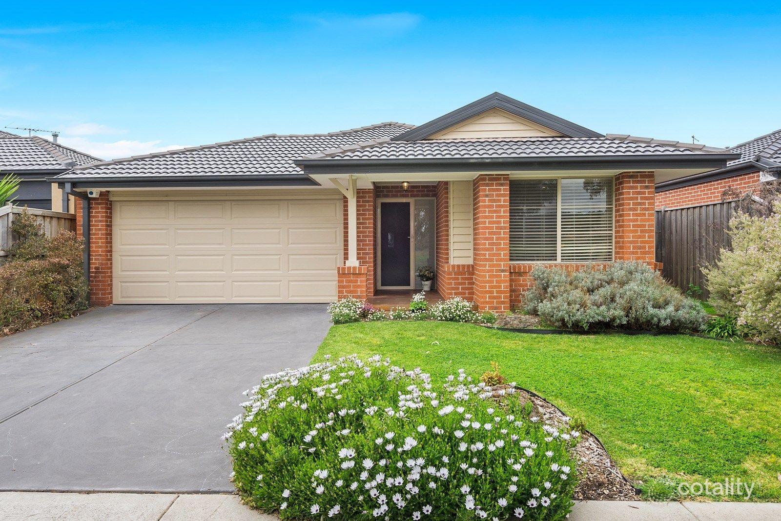15 Horsley Cres, Doreen, VIC 3754